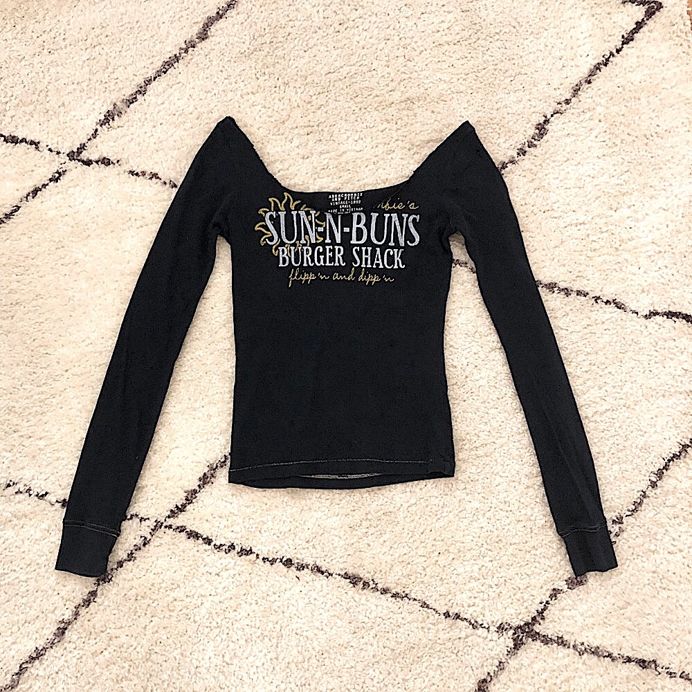 Vintage Fitted Off-shoulder Navy A&F Top!